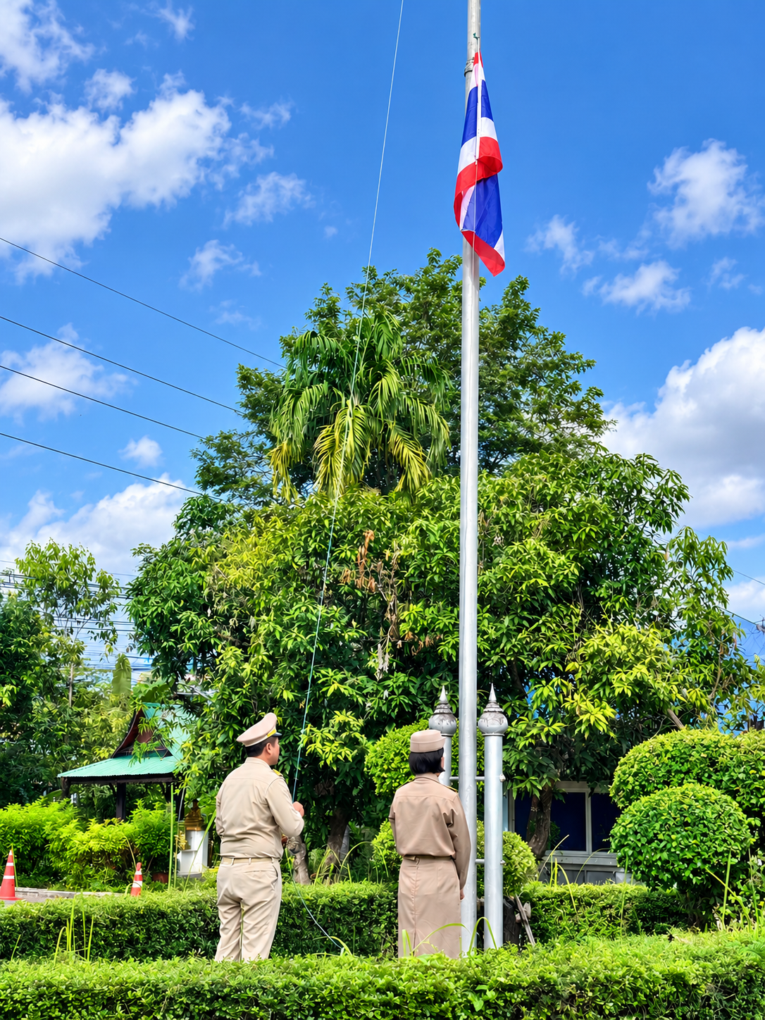 title - สำนักงานการปฏิรูปที่ดินจังหวัดพะเยา ร่วมกิจกรรม เคารพธงชาติไทย เนื่องในวันพระราชทานธงชาติไทย (Thai National Flag Day) ณ สำนักงานการปฏิรูปที่ดินจังหวัดพะเยา
